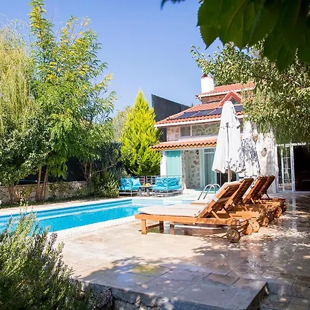 Villa Tam Korunakli Kaputas 4 *