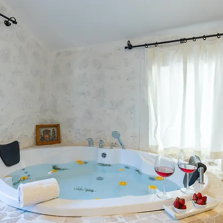 Villa Tam Korunakli Kaputas 4 *