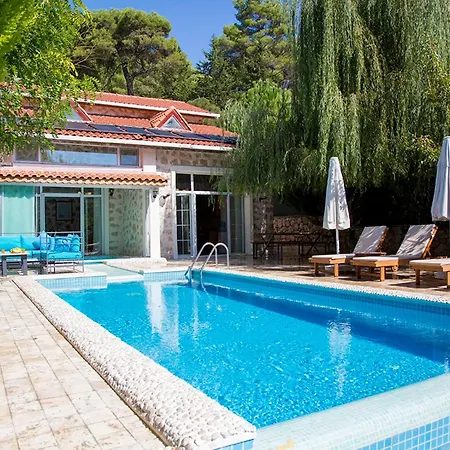 Villa Tam Korunakli Kaputas 4